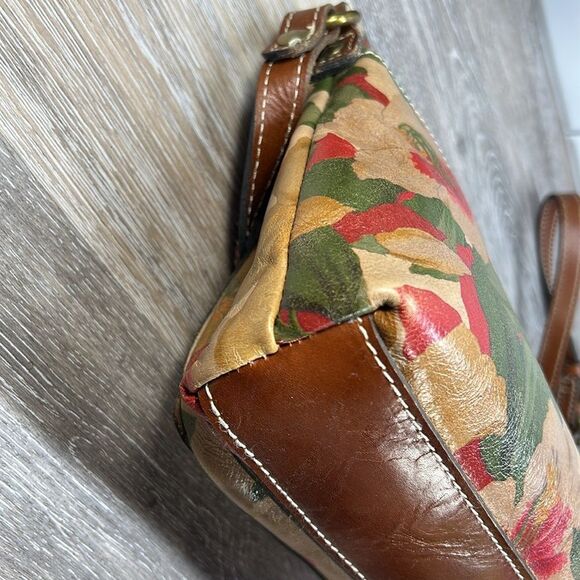 Patricia Nash - Picture 5 of 10